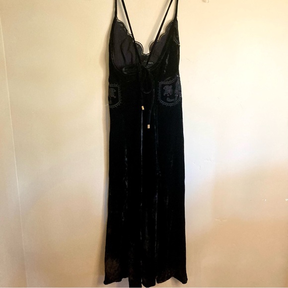 NEW FARM Rio Black Richelieu Velvet Slip Dress Adjustable Straps Lace Size XL - Picture 14 of 16